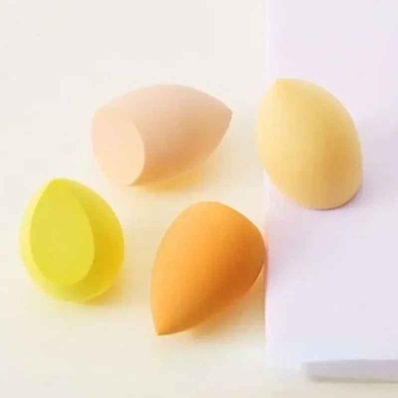 4 pieces of makeup sponges
